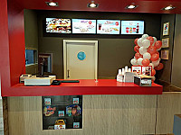 Telepizza Sants De La Pedra inside