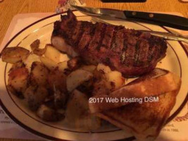 Cattleman's Club Steakhouse food