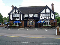 The Dukes Head At Hamstreet outside