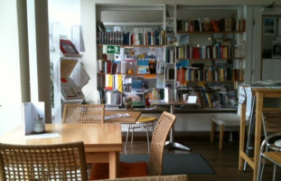 Cafe Buch Oase inside