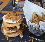 Manhattan Resto Burger food