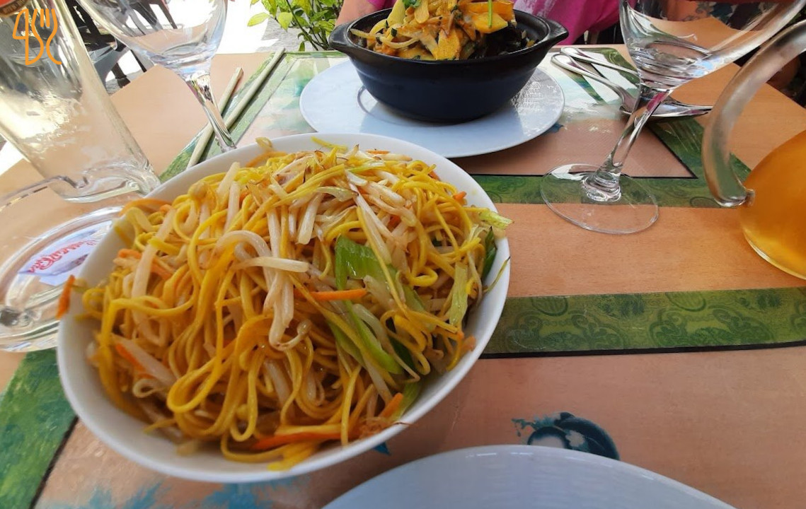 restaurant image