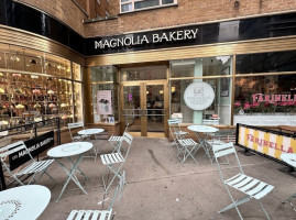 Magnolia Bakery Columbus Avenue food