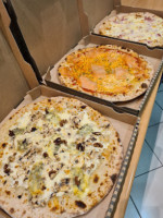 Allo Pizza food