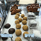 Pioik Bakery food