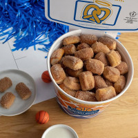 Auntie Anne's food