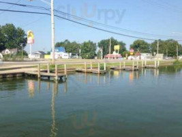 Donut Shop And Bakery On The Lake outside