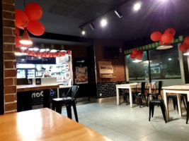 Domino's Pizza La Seyne-sur-mer inside