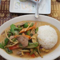 Thai Paradise food