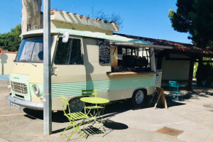 Burger Et Pizza Torreilles. Le Camion De Saison food