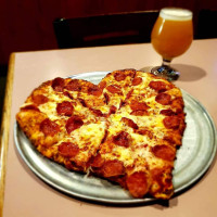 B Cs Pizza & Beer food