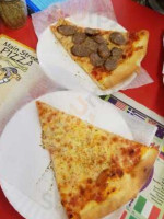 Main Street Pizza Of Tarrytown food