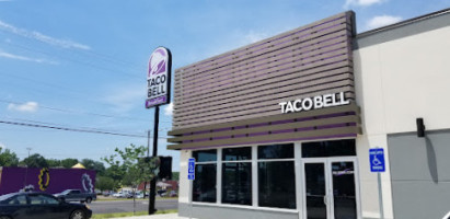 Taco Bell outside