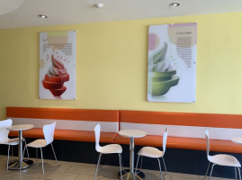 Tutti Frutti Frozen Yogurt food