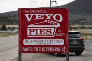 Veyo Pies And Bakery outside