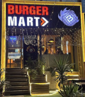 Burger Mart outside