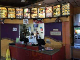 Taco Bell inside