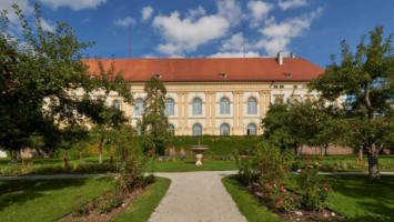 Schloss Dachau food