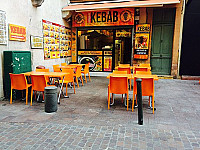 Populaire Kebab inside