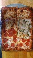 Anthony's Pizzeria food