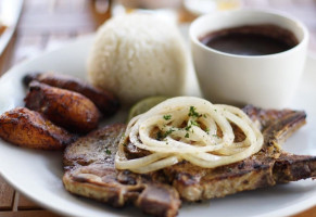 Padrino's Cuban food