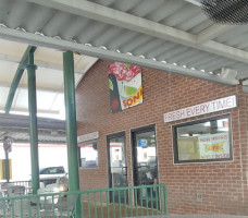 Sonic Drive-in outside