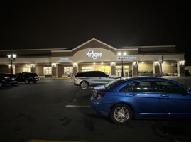 Kroger Bakery outside