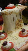 Sampa's Gourmet Pizza Co food