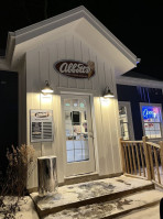 Abbott's Frozen Custard outside