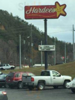 Hardee's outside