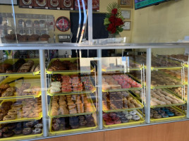 Victoria Donuts food