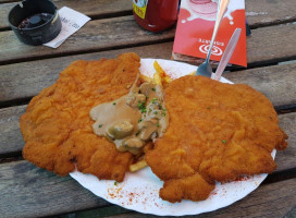 Onkel Otto - Das XXL Schnitzelparadies food