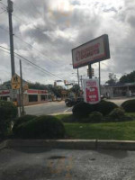 Dunkin' Donuts outside