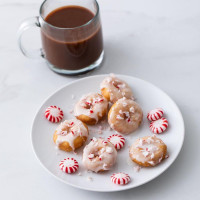 The Dapper Doughnut food