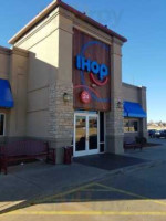 Ihop outside