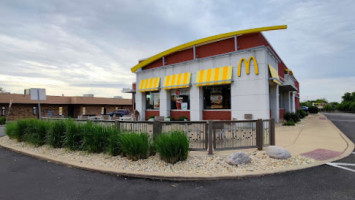 Mcdonald's outside