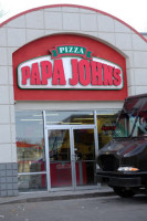 Papa John's Pizza outside