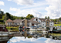 The Boathouse Pub outside