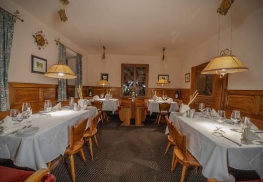 restaurant image