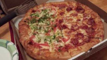 Bentoulis Pizza food