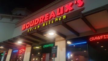 Bouxreaux's Cajun Kitchen food