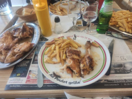 Au Poulet Grillé inside