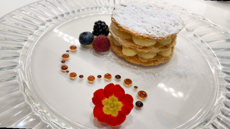 restaurant image