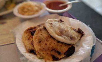 Salvadoreno Usuluteco food