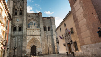 Palacio De Los Velada inside