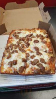 Jet's Pizza food