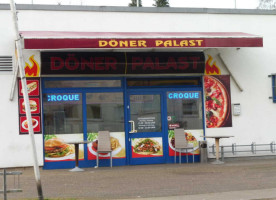 Doener Palast inside