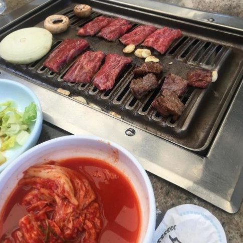 restaurant image