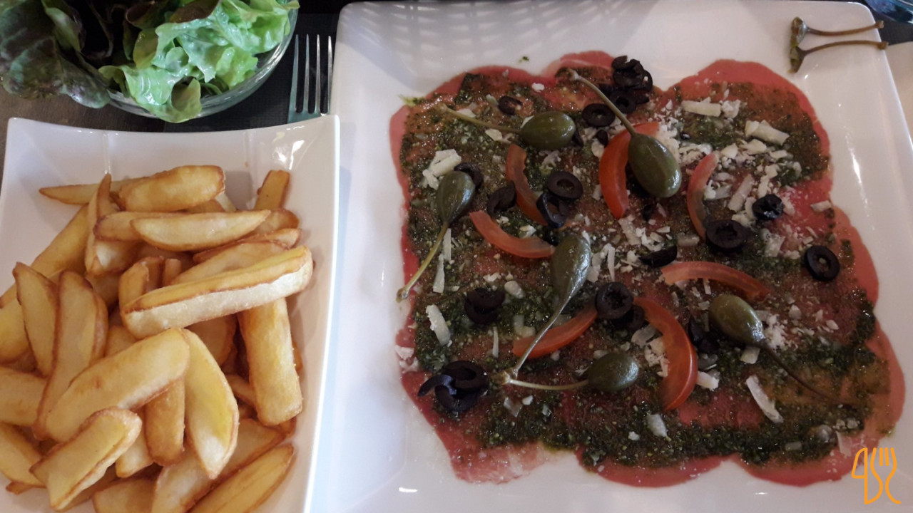 restaurant image