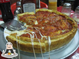 Ed's Chicago Pizza food